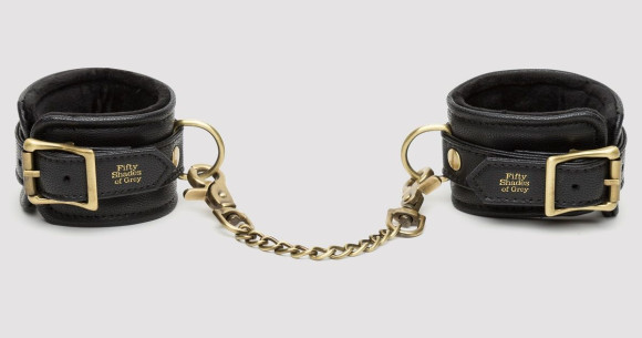 Черные наручники Bound to You Faux Leather Wrist Cuffs Черные наручники Bound to You Faux Leather Wrist Cuffs