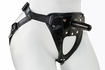 Черный пояс-трусики с насадкой Soft-Принц - 17 см. Черный пояс-трусики с насадкой Soft-Принц - 17 см.