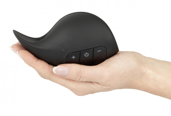 Черный мастурбатор с гибкими крылышками Черный мастурбатор с гибкими крылышками