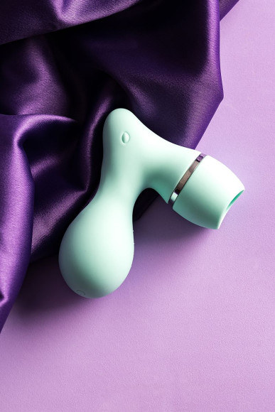 Мятный вакуум-волновой стимулятор клитора с язычком DINGO Мятный вакуум-волновой стимулятор клитора с язычком DINGO