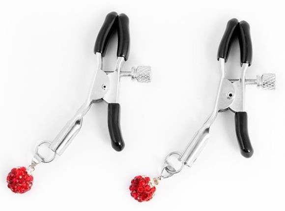 Металлические зажимы на соски с декором в виде красных шариков Металлические зажимы на соски с декором в виде красных шариков