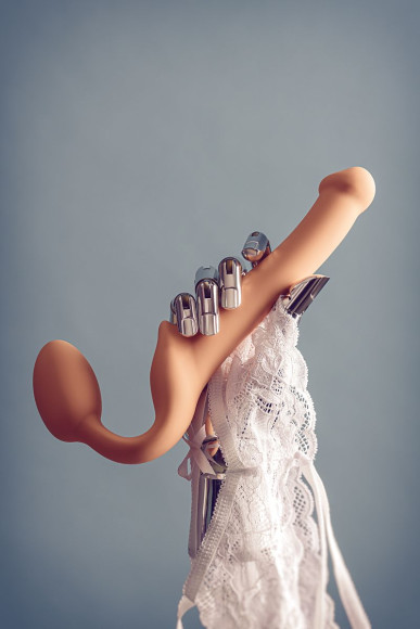 Телесный безремневой страпон Silicone Bendable Strap-On - size S Телесный безремневой страпон Silicone Bendable Strap-On - size S