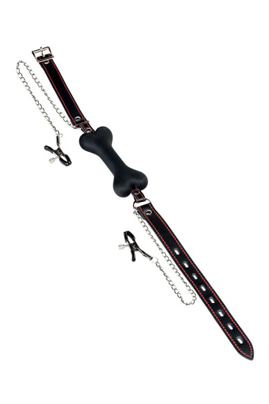 Черный кляп-трензель Theatre в виде косточки с зажимами для сосков Черный кляп-трензель Theatre в виде косточки с зажимами для сосков