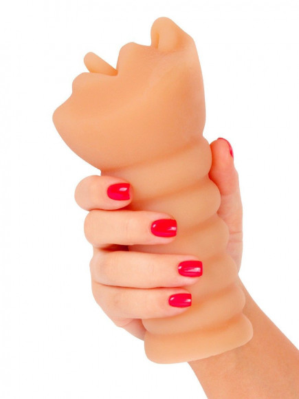 Телесный мастурбатор в виде сексуального ротика Телесный мастурбатор в виде сексуального ротика