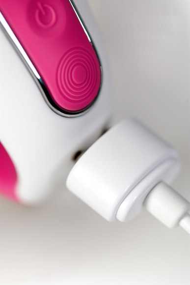 Ярко-розовый вибратор Satisfyer Mr. Rabbit с клиторальным отростком - 22,1 см. Ярко-розовый вибратор Satisfyer Mr. Rabbit с клиторальным отростком - 22,1 см.