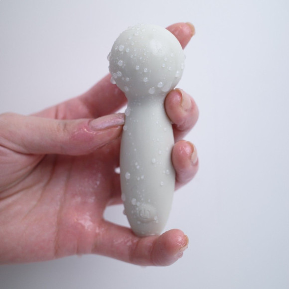 Серый мини-вибромассажёр Harmony Серый мини-вибромассажёр Harmony