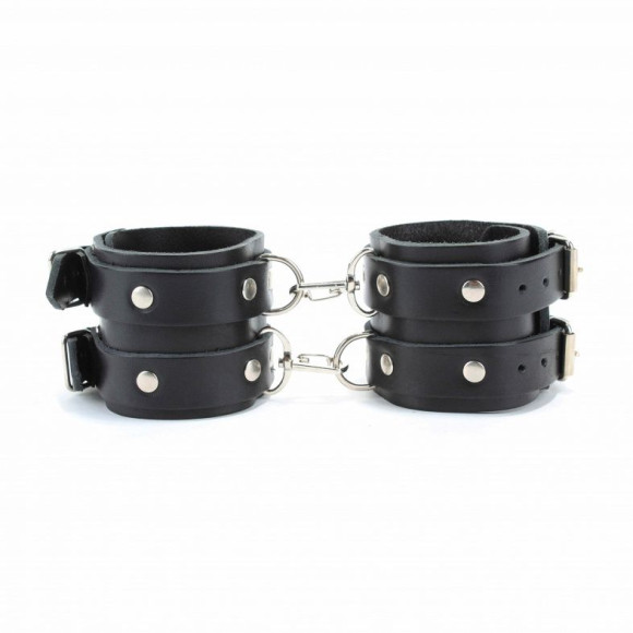 Черные широкие кожаные оковы с двумя пряжками Черные широкие кожаные оковы с двумя пряжками