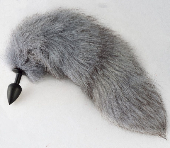 Черная анальная пробка с натуральным серым хвостиком Черная анальная пробка с натуральным серым хвостиком