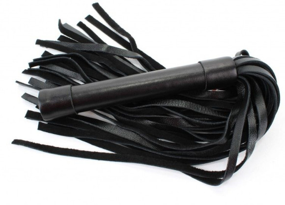 Чёрная плеть из нежной кожи - 45 см. Чёрная плеть из нежной кожи - 45 см.
