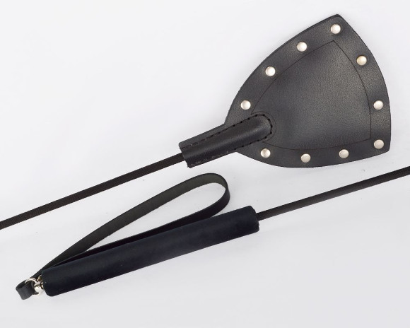 Черный стек Готика с заклепками - 67 см. Черный стек Готика с заклепками - 67 см.