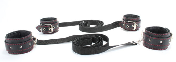 Черный бондажный набор с маленькими шипами Черный бондажный набор с маленькими шипами