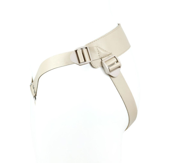 Поясной фаллоимитатор с мошонкой телесного цвета - 18 см. Поясной фаллоимитатор с мошонкой телесного цвета - 18 см.