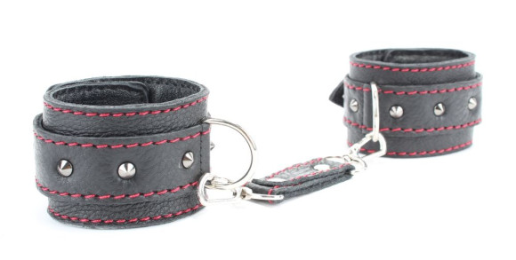 Черные наручники из натуральной кожи с контрастной строчкой Черные наручники из натуральной кожи с контрастной строчкой