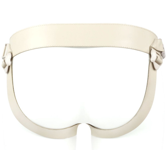 Телесный поясной фаллоимитатор - 22 см. Телесный поясной фаллоимитатор - 22 см.