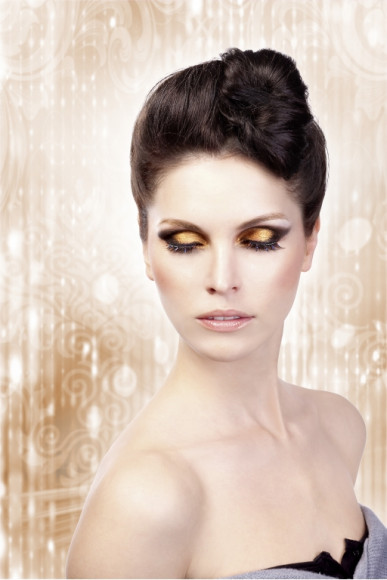 Чёрные ресницы с красными и голубыми стразами Чёрные ресницы с красными и голубыми стразами