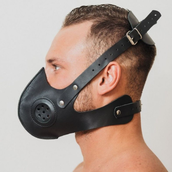 Черная кожаная маска «Сталкер» Черная кожаная маска «Сталкер»