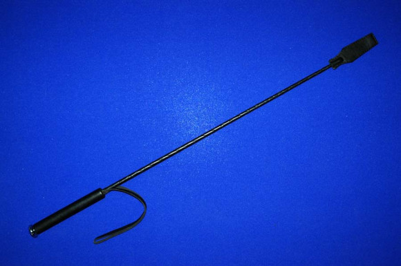 Чёрный кожаный стек с наконечником-отвёрткой - 70 см.